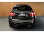 BMW X6 4.4i M HUD Softclose Schuifdak Dab Camera Memoryseats Entertainmentsystem achter Climate voor & achter Elektr. verstelbare stuurwiel Lederen dashboard Navi 22'' LM velgen