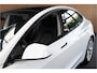 Tesla Model 3 RWD ACC Autopilot Stuurverwarm. PDC Leer Navi Panoramadak 360° Elektr. achterklep Stoelverwarming voor & achter Climate voor & achter LM velgen