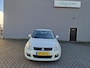 Suzuki Swift 1.3 Base NAVI PARELMOER 5 DEUR BOEKJES