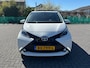 Toyota Aygo 1.0 VVT-i x-pose | Automaat | Camera achter | Climate control | Schuif/open dak | Carplay |