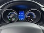 Toyota Auris 1.8 Hybrid Dynamic Go | Trekhaak | Navigatie | Keyless | Cruise Control | Clima | Camera | 17 inch | Rijstrooksensor | Bluetooth