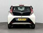 Toyota Aygo 1.0 VVT-i x-play | Airco | Camera | Bluetooth | 15 inch | Elektrische ramen voor