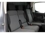 Toyota ProAce City 1.5 D-4D Professional Long | Trekhaak | Navigatie | Dodehoek detectie | Parkeersensoren voor/achter | 3-zits | Apple Carplay / Android Auto | Cruise Control | Airco | Camera | Betonplex