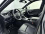 Toyota RAV4 2.5 Hybrid Bi-Tone | Navigatie | Leder | Apple Carplay / Android Auto | Stoelverwarming | Adaptive Cruise | Clima | Parkeersensoren voor/achter | 18 inch