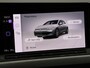 Volkswagen Golf 1.0 eTSI 110pk DSG Life · Camera · Dodehoeksensor · Adaptive Cruise Control · Apple/Android Car Play · Sfeerverlichting · Navigatie · Elek. Inklapbare Spiegels ·
