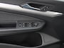 Volkswagen Golf 1.0 eTSI 110pk DSG Life · Camera · Dodehoeksensor · Adaptive Cruise Control · Apple/Android Car Play · Sfeerverlichting · Navigatie · Elek. Inklapbare Spiegels ·