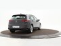 Volkswagen Golf 1.0 eTSI 110pk DSG Life · Camera · Dodehoeksensor · Adaptive Cruise Control · Apple/Android Car Play · Sfeerverlichting · Navigatie · Elek. Inklapbare Spiegels ·