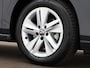 Volkswagen Golf 1.0 eTSI 110pk DSG Life · Camera · Dodehoeksensor · Adaptive Cruise Control · Apple/Android Car Play · Sfeerverlichting · Navigatie · Elek. Inklapbare Spiegels ·