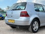 Volkswagen Golf 1.6-16V Highline/ RIJDT PERFECT