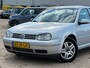 Volkswagen Golf 1.6-16V Highline/ RIJDT PERFECT