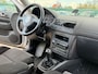 Volkswagen Golf 1.6-16V Highline/ RIJDT PERFECT
