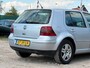 Volkswagen Golf 1.6-16V Highline/ RIJDT PERFECT