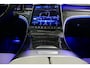 Mercedes-Benz C-klasse 300 e AMG Line / C63s Look Diffuser / Panamericana Grille / Maxton Design Bodykit V.2 / Panoramadak / Elektr. verstelbare voorstoelen + memory / Stoelkoeling & -verwarming / Digital Light / Ambienteverlichting Plus / HUD / Rondomzichtcamera / 20'' LMV / Stuurwiel verwarming / Achteruitrijcamera / Lederen bekleding