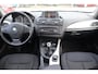 BMW 1-Serie 118i Executive | Schuif-/kanteldak | Xenon | Parkeersensoren | Climate control