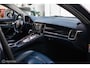 Porsche Panamera 3.0 S Hybrid | Yachting Blue | Executive Rear Seat | youngtimer | winter + zomerset | uniek | Blauw interieur |