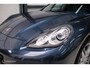 Porsche Panamera 3.0 S Hybrid | Yachting Blue | Executive Rear Seat | youngtimer | winter + zomerset | uniek | Blauw interieur |