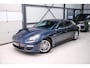 Porsche Panamera 3.0 S Hybrid | Yachting Blue | Executive Rear Seat | youngtimer | winter + zomerset | uniek | Blauw interieur |