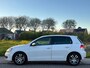 Volkswagen Golf 1.2 TSI Highline BlueMotion 5-Drs ECC Audio-CD/MP3 LMV 16"Electric pakket Cruise Sportstoelen Dealeronderh. Nw Apk