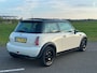 MINI Cooper Mini 1.6 Sport (PERFECT ONDERHOUDEN, HARMAN KARDON, STOELVERWARMING, AIRCO, PANORAMADAK, NL-AUTO)