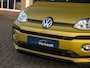 Volkswagen Up! 1.0TSi 90pk BMT up! Club | Black Style | 17" Lichtmetaal | Telefoonintegratie | Climate Control | Stoelverwarming | Donker glas