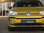 Volkswagen Up! 1.0TSi 90pk BMT up! Club | Black Style | 17" Lichtmetaal | Telefoonintegratie | Climate Control | Stoelverwarming | Donker glas