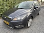 Ford Focus 1.8 Limited | Navi | Autom. Airco | Cruise Control | LMV | Keyless | Trekhaak | APK tot 06-08-2026!
