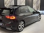 Volkswagen Golf 1.5 eTSI 3x R-Line|PANORAMA|IQ LIGHTS|BLINDSPOT|BOMVOL