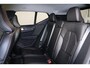 Volvo XC40 T4 Recharge Inscription - IntelliSafe Assist - Parkeercamera achter - Verwarmde voorstoelen & stuur - Parkeersensoren voor & achter - Draadloze tel. lader - Extra getint glas - Elektr. inklapbare trekhaak - 19' LMV