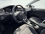 Volkswagen E-Golf E-Golf | SOH 95% | CarPlay | Adaptieve Cruise Control | Led | Parkeersensoren | Facelift