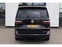 Volkswagen Multivan 1.4 eHybrid L2 Bulli Edition 150PK / 110kW, Bulli Edition, NL auto, panoramadak, verwarmbare EcoComfort voorstoelen met massage- en geheugenfunctie, 3-zone climatronic, full map navigatie, cruise control, draadloos Apple Carplay / Android Auto, alarmsysteem, keyless start & entry, achteruitrijcamera (rear view), parkeersensoren voor en achter (pdc), multifunctioneel lederen stuurwiel, dodehoekdetectie (side assist), 19" LMV, elektrisch verstel-, verwarm- en inklapbare buitenspiegels (spiegel pakket), parkeersensoren voor en achter (pdc), multifunctioneel lederen stuurwiel