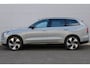 Volvo EX90 Twin Motor Performance Ultra 7p. 111 kWh | Pilot Assist Pack | Park Pilot Assist | Bowers & Wilkins High Fidelity Geluidssysteem | Stoelverwarming Voor- en Achterin | Stuurverwarming | Actieve Luchtvering Met FOUR-C | 22 Inch 5-Spaaks Aero Wielen | Trekhaak | Softclose | Elektrisch Verstelbare Voorstoelen | Elektrisch Verstelbare Stuurkolom | Google Services | Getint Glas Achter | Elektrische Achterklep | Keyless |