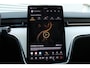 Volvo EX90 Twin Motor Performance Ultra 7p. 111 kWh | Pilot Assist Pack | Park Pilot Assist | Bowers & Wilkins High Fidelity Geluidssysteem | Stoelverwarming Voor- en Achterin | Stuurverwarming | Actieve Luchtvering Met FOUR-C | 22 Inch 5-Spaaks Aero Wielen | Trekhaak | Softclose | Elektrisch Verstelbare Voorstoelen | Elektrisch Verstelbare Stuurkolom | Google Services | Getint Glas Achter | Elektrische Achterklep | Keyless |