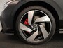 Volkswagen Golf 1.5 eHybrid GTE 272 pk Automaat (DSG) | Verlengde garantie | Navigatie | Panoramadak | Trekhaak (wegklapbaar) | Parkeersensoren (Park assist) | Achteruitrijcamera | Lederen bekleding | Stoelverwarming/ventilatie |