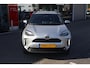 Toyota Yaris Cross 1.5 HYBRID FIRST EDITION NL-AUTO STOEL/STUURVERW P-SENSOREN BLIND-SPOT KEYLESS 17'' LM-VELGEN CLIMA AD-CRUISE NAVI APPLE/ANDROID