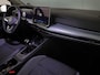 Volkswagen Golf 1.5 TSI Life Edition GOAL 115 pk | Navigatie | Trekhaak (wegklapbaar) | Parkeersensoren | Autom. airco (3 zones) | Stoelverwarming |