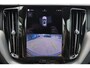 Volvo XC60 B5 250pk R-Design - Intellisafe Assist - Bowers & Wilkins audio - Geventileerd Nappa leder - Elektr. bedienb. voorstoelen met geheugen - Verwarmbare voorstoelen & stuurwiel - Achteruitrijcamera - Parkeersensoren voor & achter - Adaptieve LED koplampen - Elektr. inklapbare trekhaak