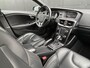 Volvo V40 2.0 T4 Business Sport Panorama dak / leer / park assist camera / Navigatie / stoelverwarming