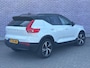 Volvo XC40 1.5 T4 Recharge R-Design | Trekhaak | Adaptieve Cruise Control | Verwarmbare Voorruit | Parkeer Camera | Full LED Koplampen |