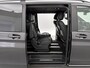 Mercedes-Benz V-klasse 250d 4-MATIC L3 Amg-Line 6-persoons Elektrische schuifdeuren Distronic Burmester Trekhaak afneembaar 2500kg