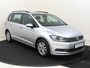 Volkswagen Touran 1.5 TSI Comfortline 7p | Trekhaak | Navigatie | 3 Zone airco | Parkeersensoren | Adaptieve cruise control | Bluetooth |