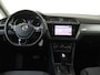 Volkswagen Touran 1.5 TSI Comfortline 7p | Trekhaak | Navigatie | 3 Zone airco | Parkeersensoren | Adaptieve cruise control | Bluetooth |