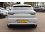 Porsche Cayenne Coupé 3.0 E-Hybrid / Panoramadak / 360Camera / Sportdesign+Chrono / Luchtvering / 22'' / Sportuitlaat / Dodehoek / DAB / Bose / Stoelverwarming 4x / Cruise Control