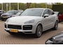 Porsche Cayenne Coupé 3.0 E-Hybrid / Panoramadak / 360Camera / Sportdesign+Chrono / Luchtvering / 22'' / Sportuitlaat / Dodehoek / DAB / Bose / Stoelverwarming 4x / Cruise Control