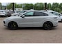 Porsche Cayenne Coupé 3.0 E-Hybrid / Panoramadak / 360Camera / Sportdesign+Chrono / Luchtvering / 22'' / Sportuitlaat / Dodehoek / DAB / Bose / Stoelverwarming 4x / Cruise Control