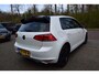 Volkswagen Golf 1.2 TSI Trendline hele mooie vw golf parkeersensoren r-line disign heel veel verandering bij de auto,zie fotos