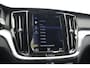 Volvo V60 2.0 T6 Recharge AWD Business Pro - Digitaal Cockpit, Carplay, Camera, Afn Trekhaak