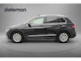 Volkswagen Tiguan 1.4 TSI Connected Series - Panorama, Carplay, Camera, Massage, Stoelverw. Trekhaak