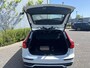Volvo V60 Plug-in Hybrid T8 AWD R-Design | Bowers & Wilkins audio | FOUR-C actief onderstel | Trekhaak | 360 camera | Adaptive cruise control | Gelamineerde zijruiten | Stoel- en stuurverwarming | Verwarmbare achterbank | Actieve LED koplampen | Standkachel | Verwarmbare voorruit | Navigatie | Apple Carplay / Android Auto |