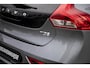 Volvo V40 T3 Benzine R-Design | Stoel verwarming | 17" | Parkeer camera | Led koplampen | Parkeer sensoren | Cruise control |