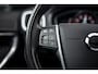 Volvo V40 T3 Benzine R-Design | Stoel verwarming | 17" | Parkeer camera | Led koplampen | Parkeer sensoren | Cruise control |